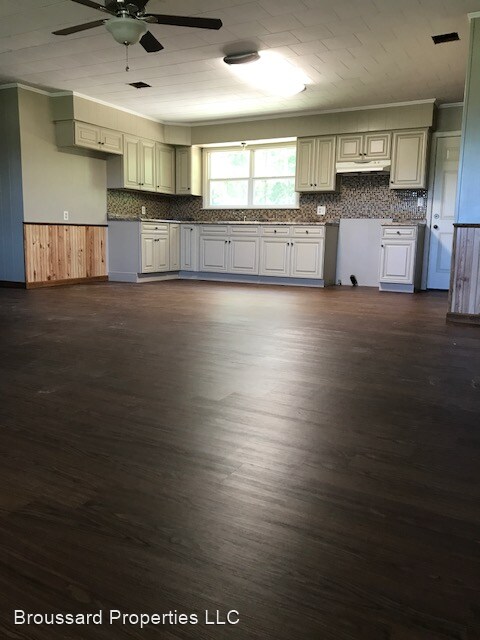 Foto del edificio - 2 br, 1 bath House - 7603 Johnston Street