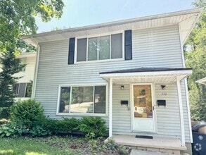 Building Photo - 111 Glendale Dr
