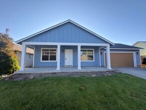 Building Photo - 1126 SW 33rd St