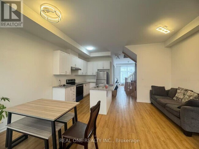 Photo du bâtiment - 22 Andalusia Ln