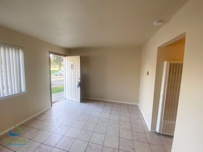 Building Photo - 5236 Snow Dr