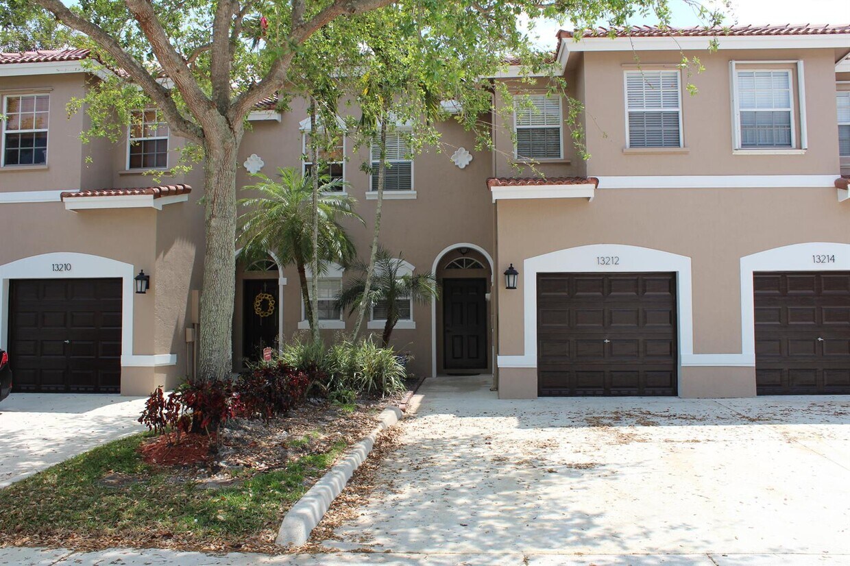 Foto principal - 13212 NW 7th Dr