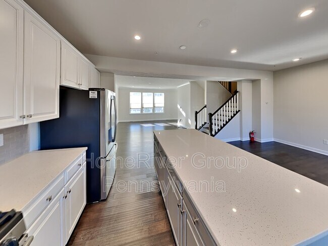 Foto del edificio - 152 Curtis Ct