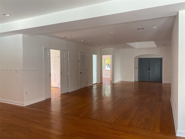 Foto del edificio - 527 SW 20th Rd