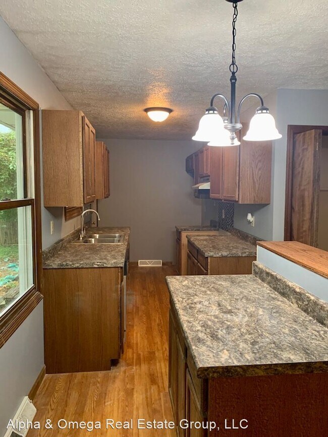 Building Photo - 3 br, 2 bath House - 481 Reed St
