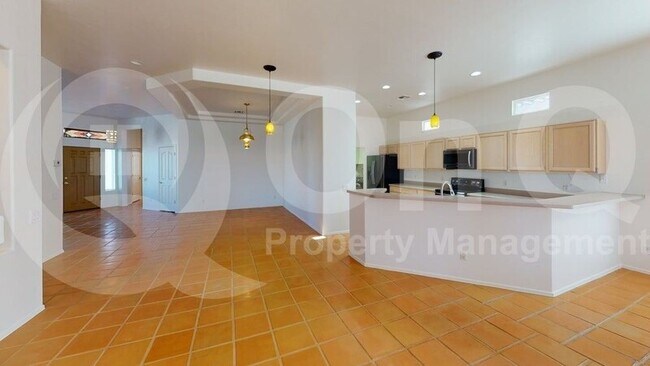 Building Photo - 2552 S Rita Vista Dr