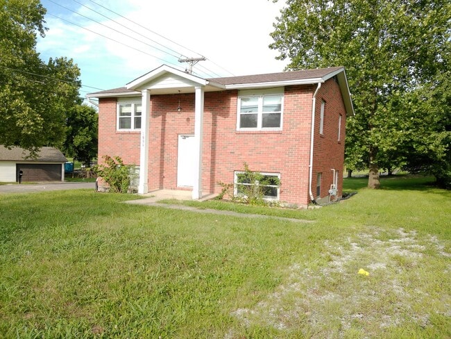 Building Photo - 1608 Boyd Ln