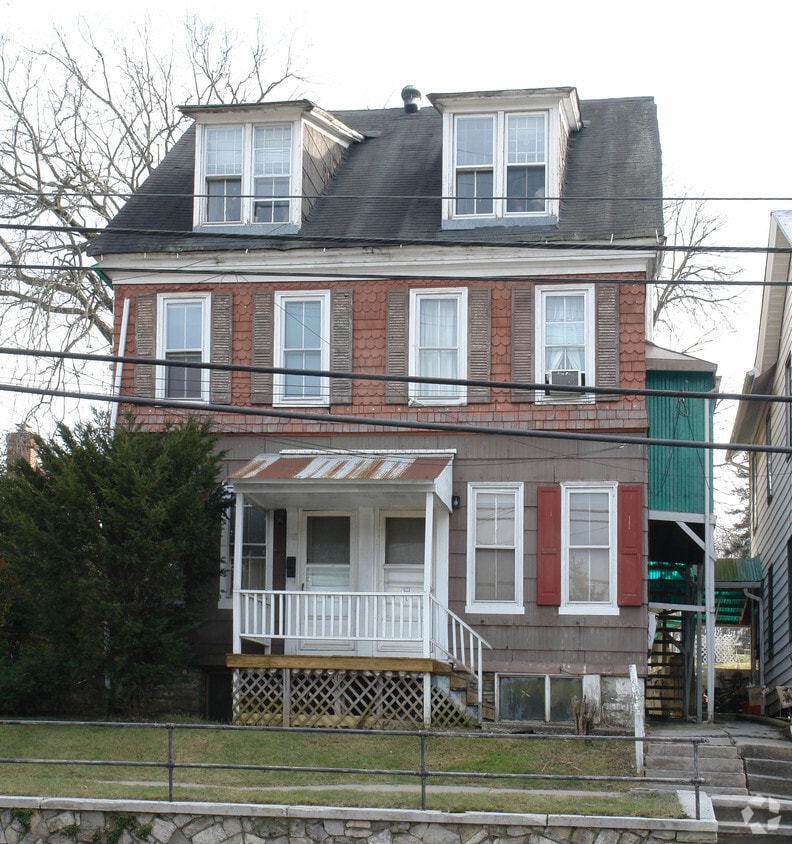 510 Willowbank St, Bellefonte, PA 16823 Apartments in Bellefonte, PA