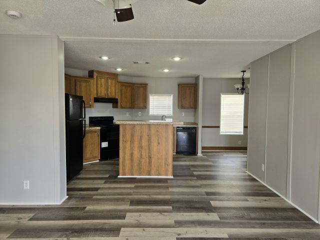 Foto del edificio - 218 Magnolia Ln