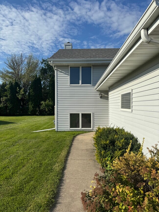 Foto del edificio - W2624 Barney Ct