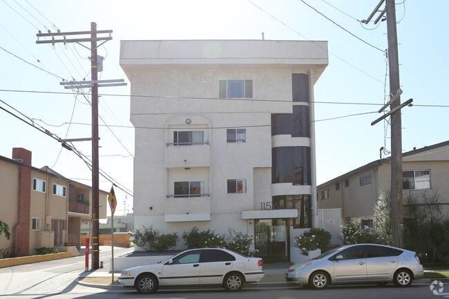 Building Photo - 11516 Ohio Ave