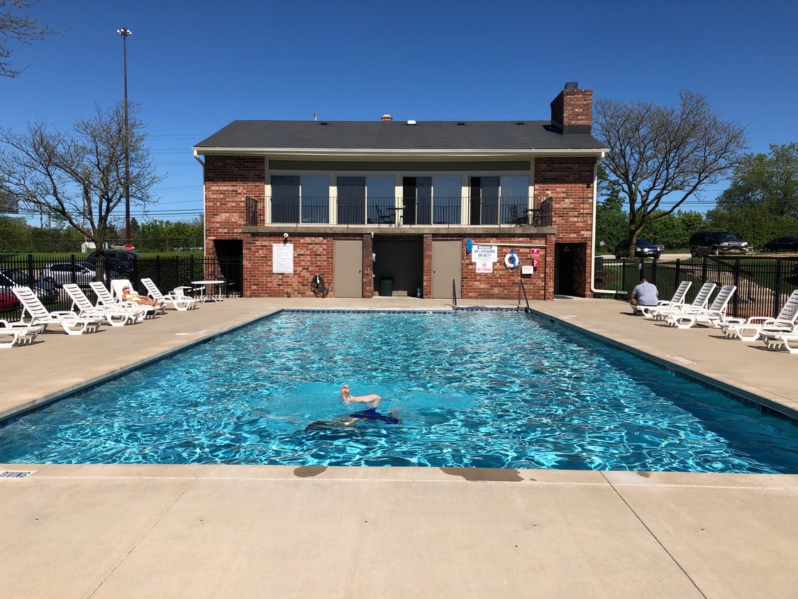 Sparkling Pool and Newly Sided Clubhouse - Piccadilly