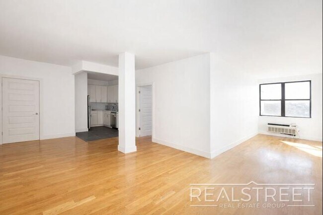 Foto del edificio - LUXURY 2 BED LOFT in Queens!