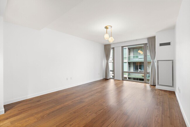 Foto del edificio - 2 Shore Ln