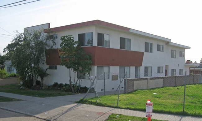 Foto del edificio - 712 W Beach Ave