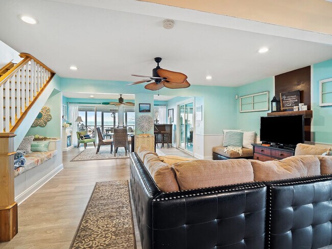 Foto del edificio - 6209 Oakwood Beach Dr