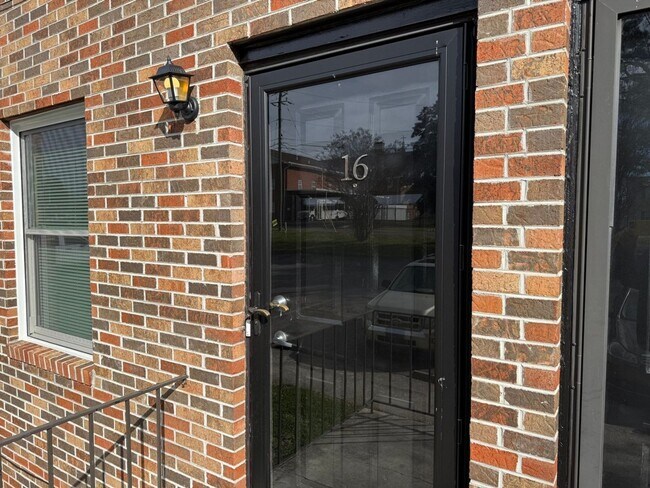 Foto del edificio - 4820 Scheel Rd