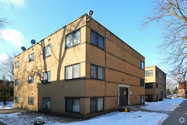 Building Photo - Arbor Court Apartments