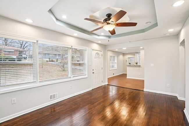 Building Photo - 209 Harper Rd SE