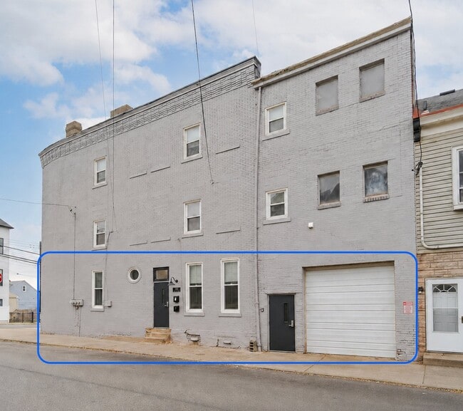 Building Photo - 5201 Keystone St