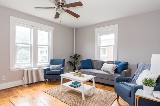 living room - 51 Houghton St