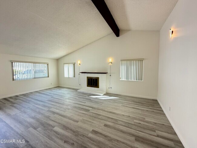 Building Photo - 7254 Pomelo Dr