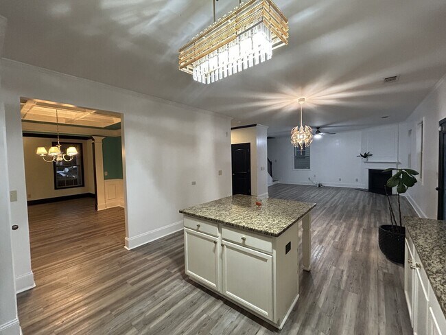 Building Photo - 7793 Old Thyme Rd
