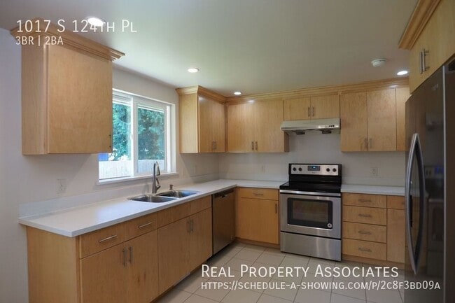 Building Photo - 1017 S 124th Pl