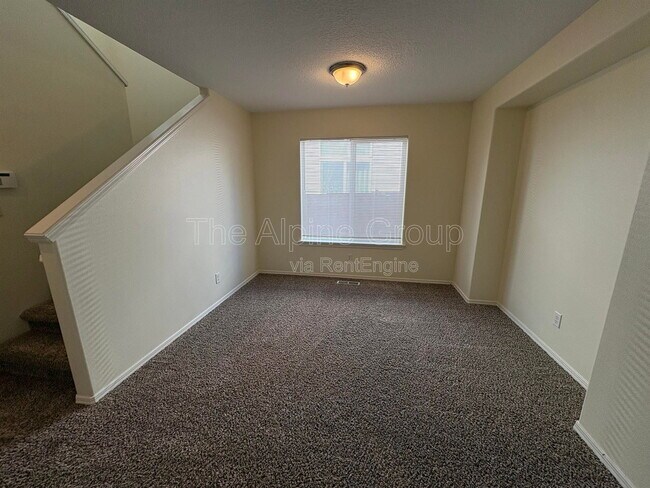 Foto del edificio - 1430 NE Glen Ellen Dr