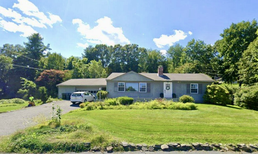 Primary Photo - 151 Pleasant St