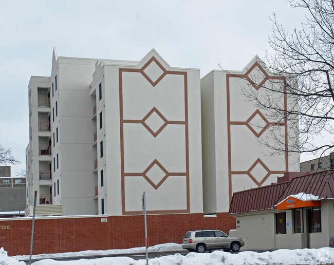 The Palmerton Apartments State College, PA