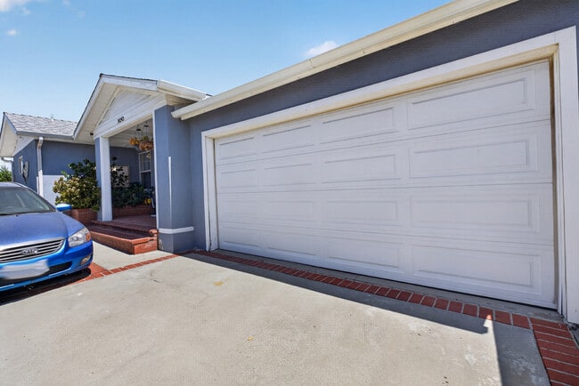 Foto del edificio - 14243 Community St