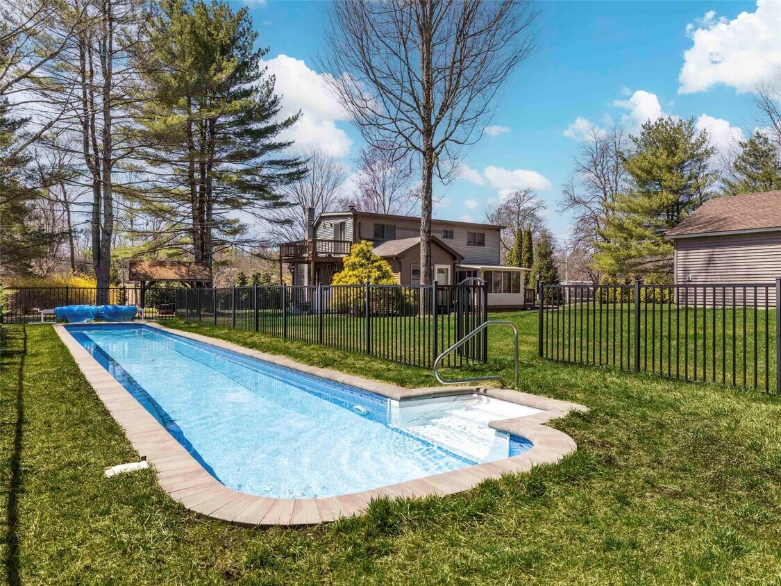 Foto principal - 673 Acorn Hill Rd