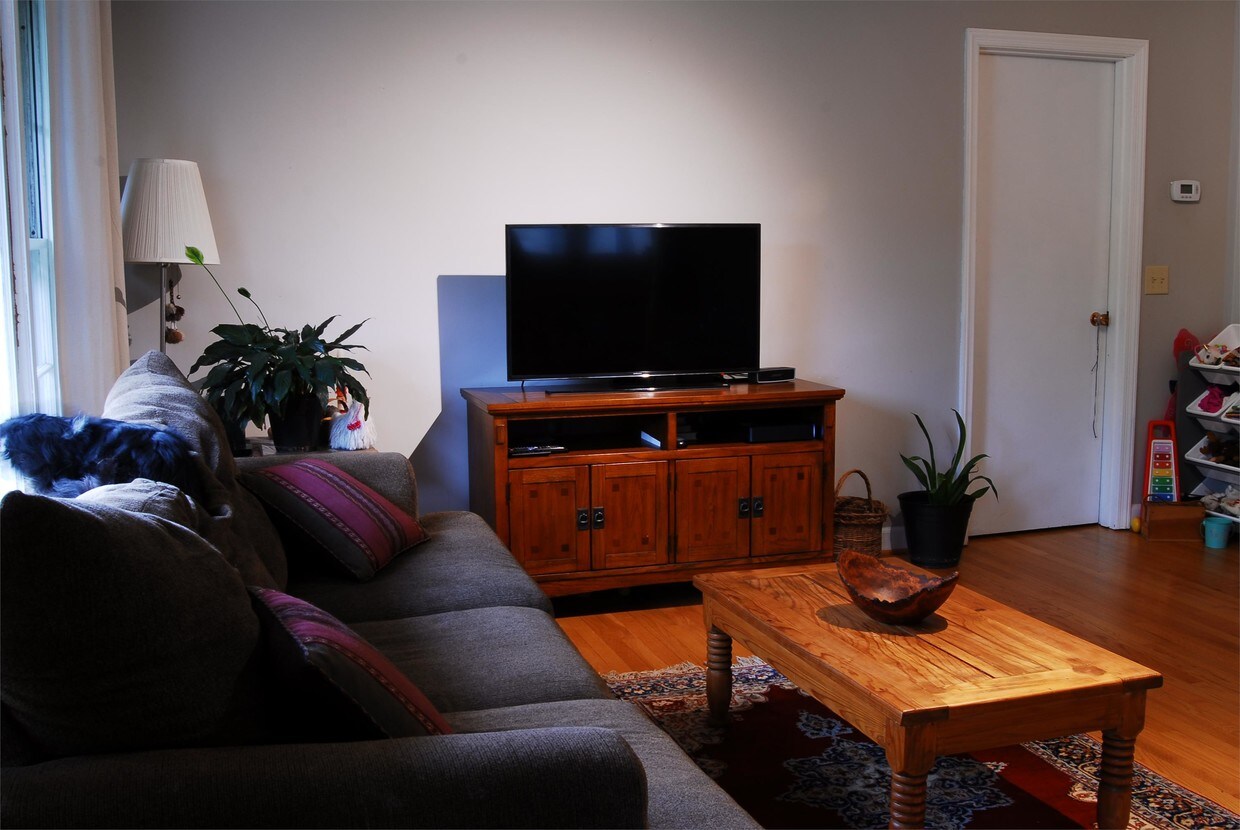 Foto del edificio - 938 McBryde Ln