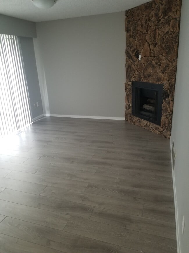 Building Photo - 7354 Dunvegan Ct