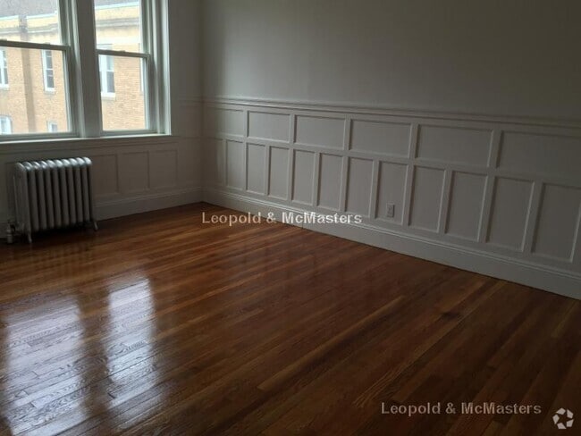 Building Photo - 36 Winchester St