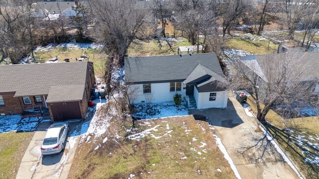 Building Photo - 3 Bedroom Rent to Own Home Available!