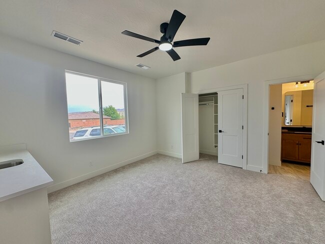 Building Photo - 177 N 2650 W