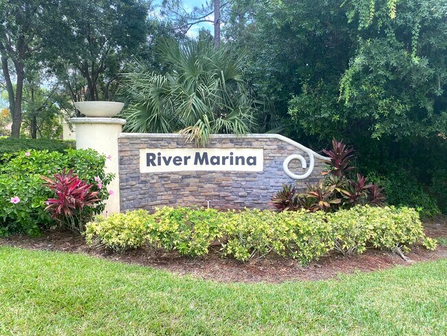 Foto del edificio - 9487 SW Merlin Ct