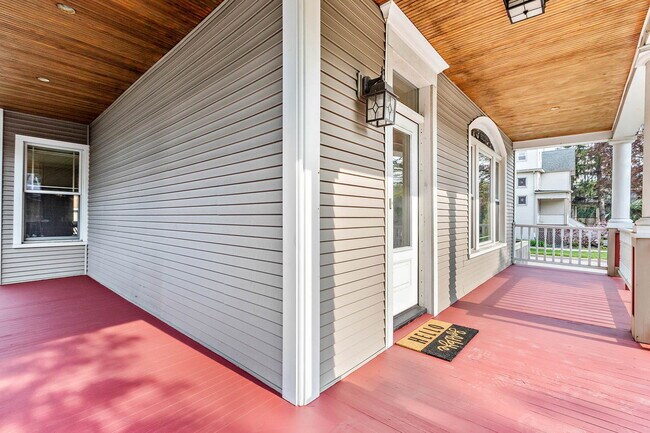 Foto del edificio - 4203 N Kildare Ave