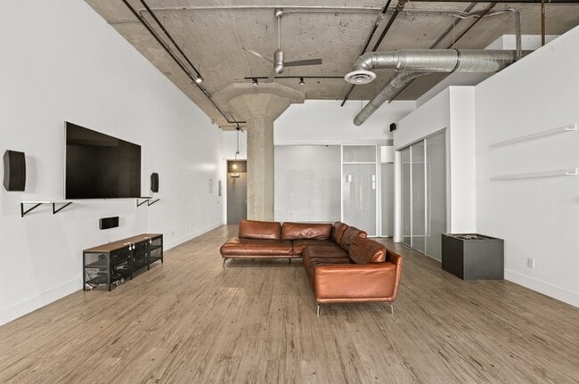 Building Photo - BKBeach