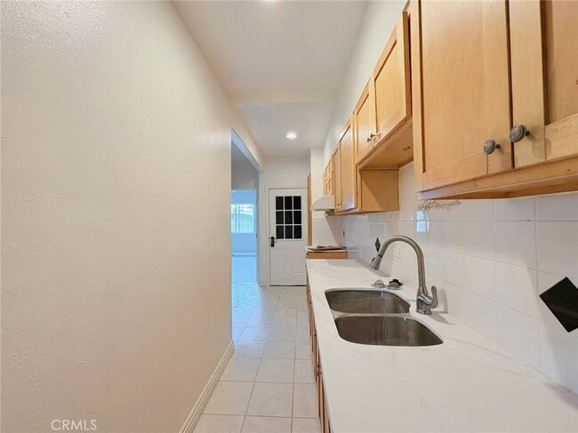 Foto del edificio - 709 Harding Ave