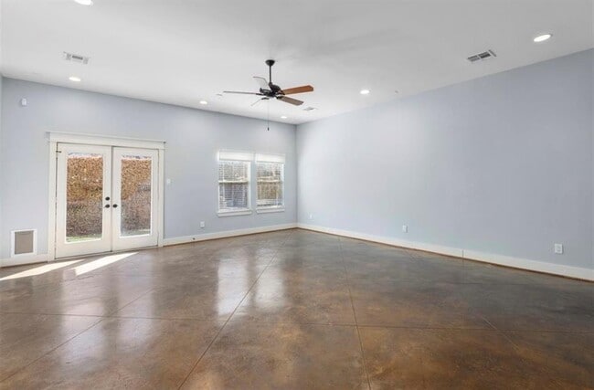 Building Photo - 1418 Asbury St