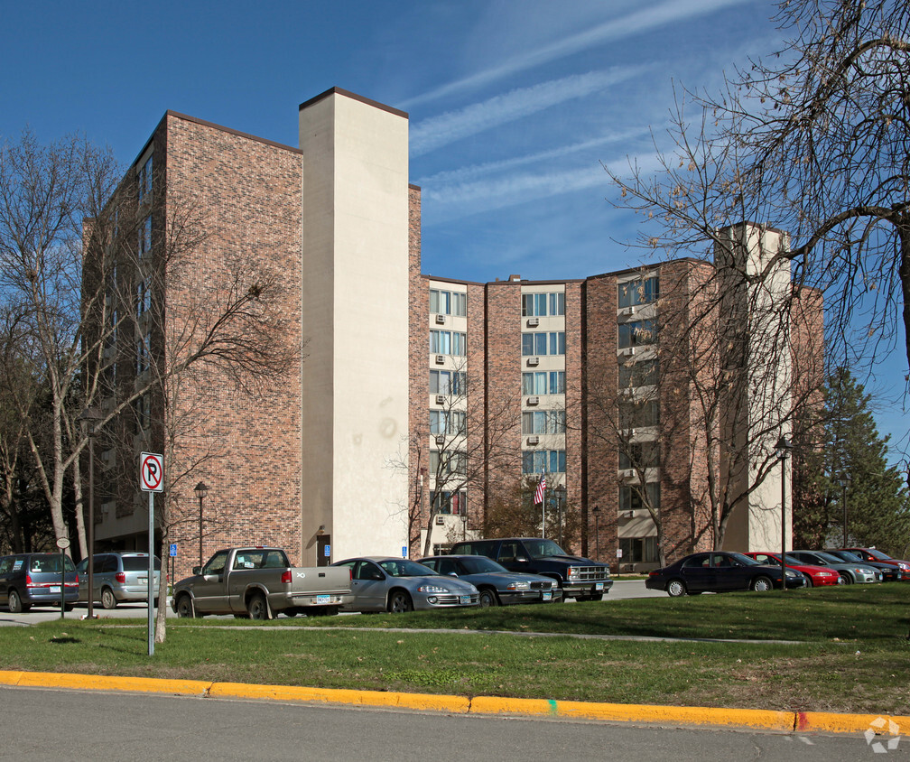 Primary Photo - Park Towers