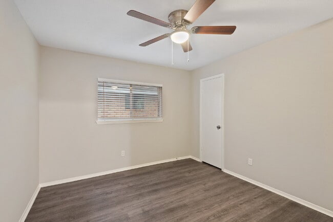 Photo - 2411 CYPRESSVINE DR HOUSTON TX 77084 Apartment