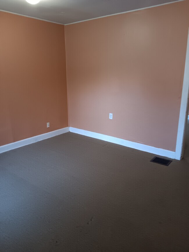 3211 Wadsworth Rd Unit 2, Norton, OH 44203 Apartments in Norton, OH