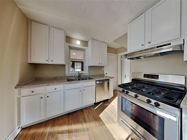Foto del edificio - 2812 34th Ave S
