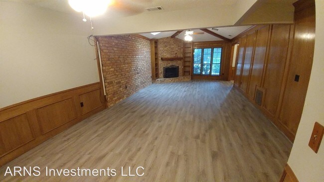 Building Photo - 3 br, 2 bath House - 2035 Teton Pl #A