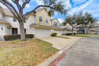 Building Photo - 4340 Lake Walk Ct