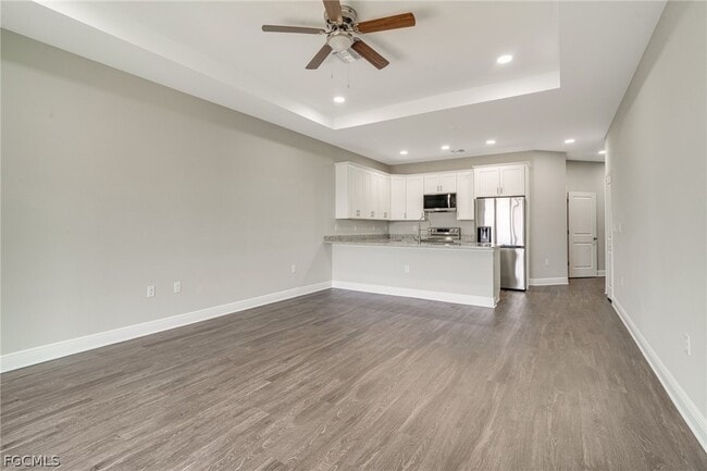 Building Photo - 809 Agnes Ave